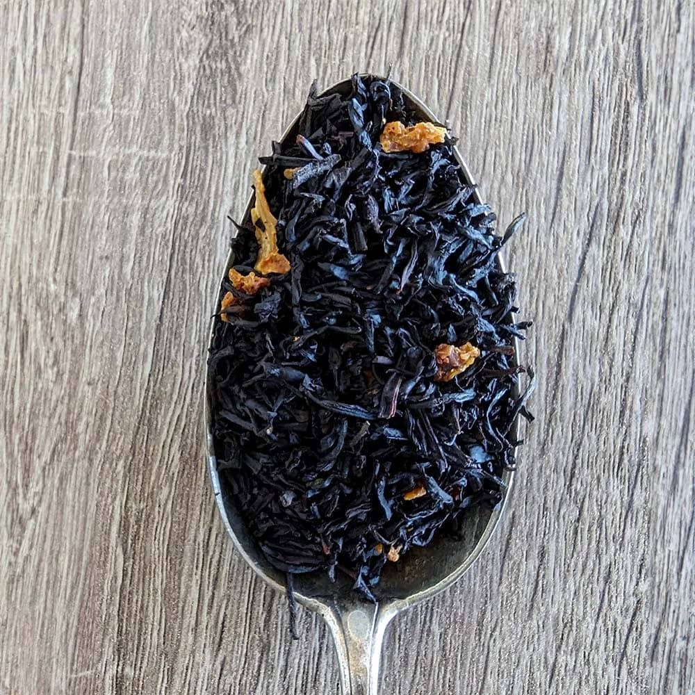 A nossa infusão de chá Russian Earl Grey é uma mistura inteligente, que combina habilmente as qualidades do chá preto com a